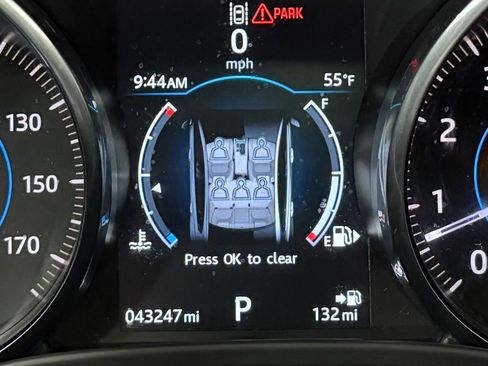 Used 2017 Jaguar XE R-Sport image 17