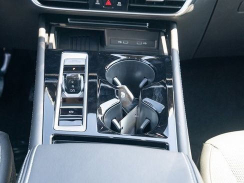 New 2026 Volkswagen Atlas SEL image 32