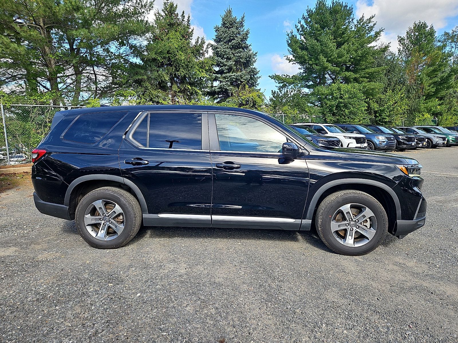 Used 2023 Honda Pilot EX-L image 8