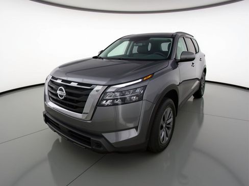 Used 2025 Nissan Pathfinder SV AWD/4WD image 3