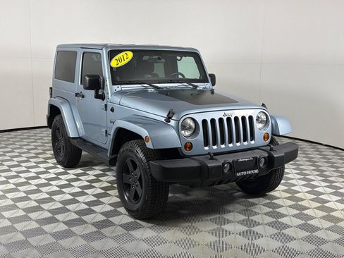 Used 2012 Jeep Wrangler Sahara AWD/4WD image 3