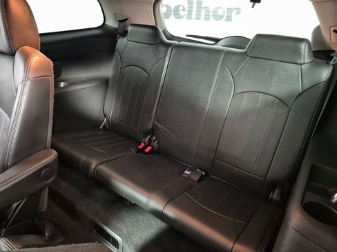 Used 2017 Buick Enclave Leather image 14