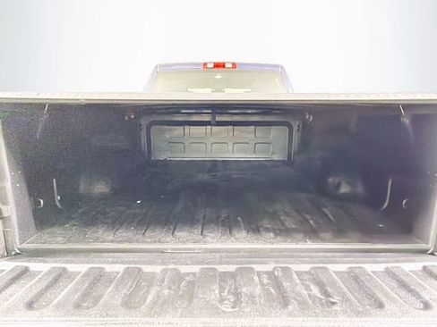 Used 2016 RAM 2500 Tradesman w/ Chrome Appearance Group image 23