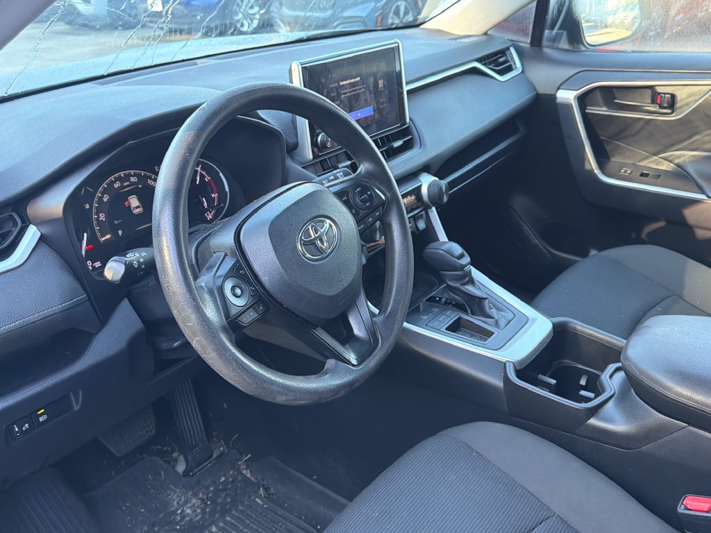Used 2024 Toyota RAV4 LE FWD image 6