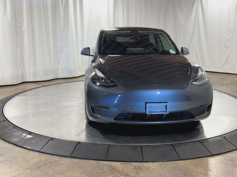 Used 2022 Tesla Model Y Performance image 4