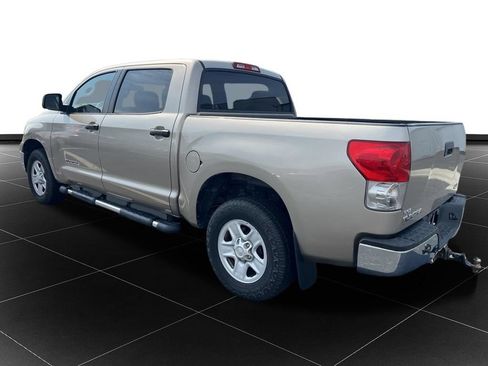 Used 2008 Toyota Tundra 4x4 CrewMax w/ Tow Pkg image 3