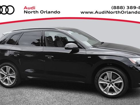 Certified 2025 Audi Q5 2.0T Premium w/ Convenience Plus Package image 1