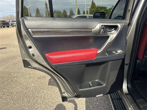 Used 2022 Lexus GX 460 Premium image 13