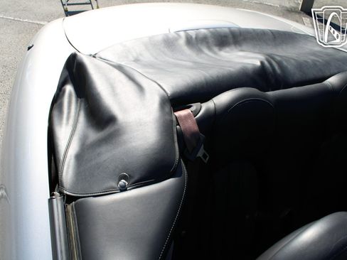 Used 1999 Jaguar XK8 Convertible RWD image 33