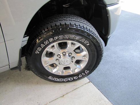 Used 2024 RAM 2500 Laramie image 25