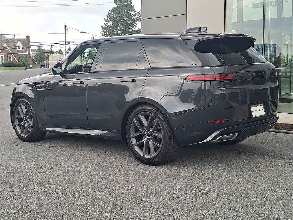 New 2026 Land Rover Range Rover Sport Dynamic SE AWD/4WD image 4