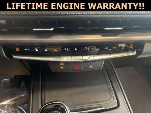 Used 2024 Cadillac XT4 Premium Luxury AWD/4WD image 22