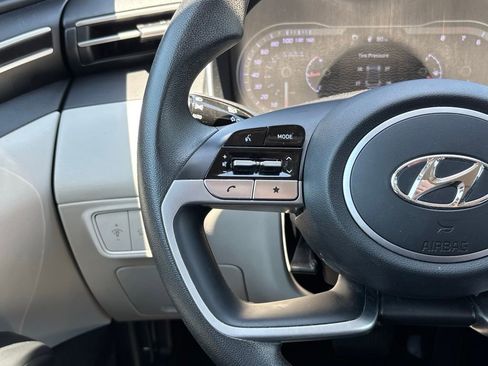Used 2023 Hyundai Tucson SEL FWD image 19