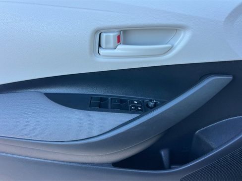 Certified 2025 Toyota Corolla LE image 10