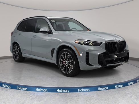 New 2026 BMW X5 xDrive50e image 3