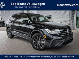 Certified 2024 Volkswagen Tiguan SE FWD video 1