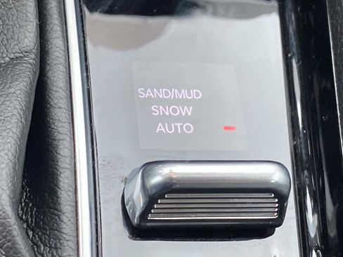 Certified 2022 Jeep Compass Limited w/ Sun and Sound Group image 29