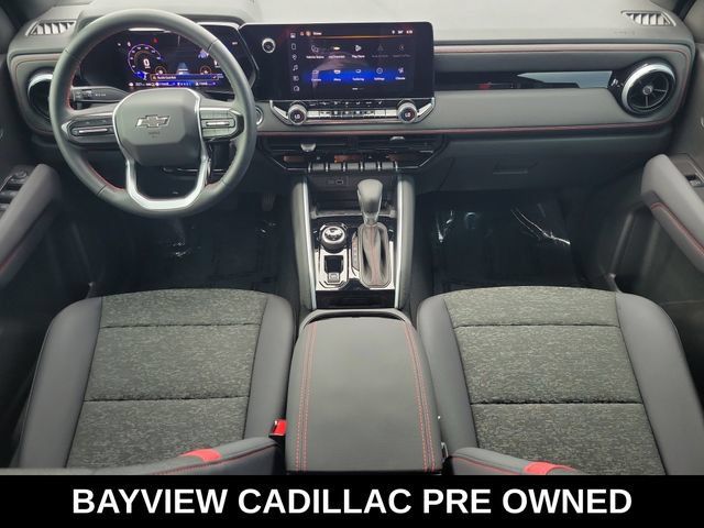 Used 2025 Chevrolet Colorado Z71 AWD/4WD image 12