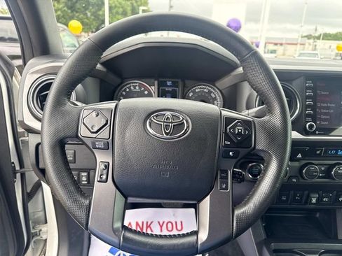 Used 2022 Toyota Tacoma TRD Pro AWD/4WD image 28