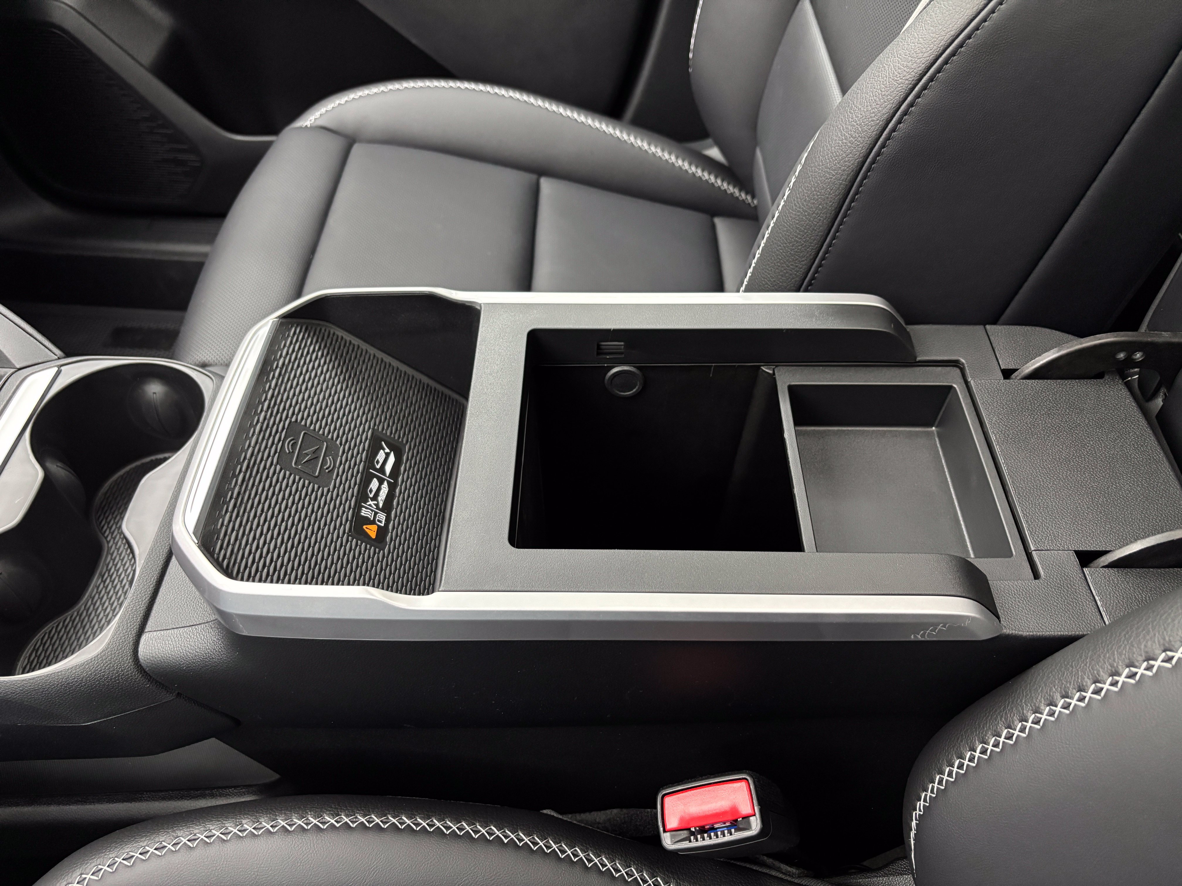 New 2027 GMC Terrain Denali w/ LPO, Floor Liner Package AWD/4WD image 33
