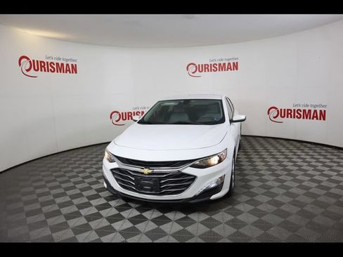Used 2022 Chevrolet Malibu LT FWD image 1