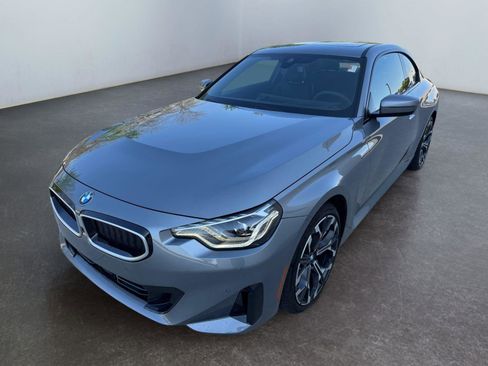 Used 2025 BMW 230i xDrive Coupe w/ M Sport Package AWD/4WD image 9
