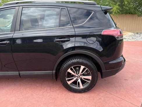 Used 2018 Toyota RAV4 XLE w/ Plus Extra Value Package AWD/4WD image 39