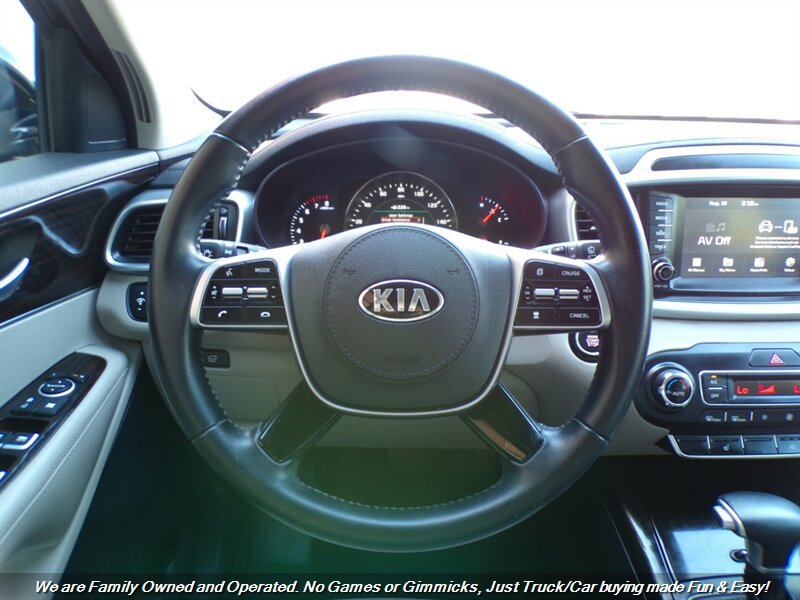 Used 2020 Kia Sorento EX FWD image 13
