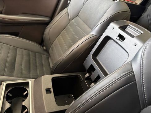 Used 2024 Mitsubishi Outlander Ralliart image 16