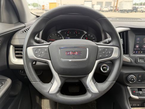 Used 2024 GMC Terrain SLE w/ Elevation Edition FWD image 13