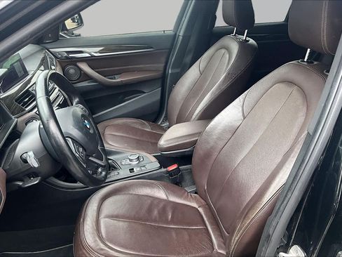 Used 2018 BMW X1 sDrive28i w/ Premium Package FWD image 7