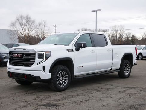 Used 2022 GMC Sierra 1500 AT4 image 3