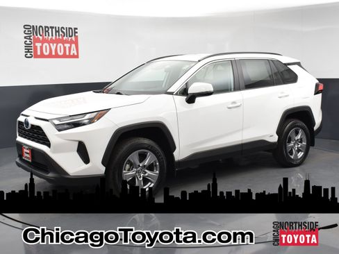Used 2022 Toyota RAV4 XLE image 1