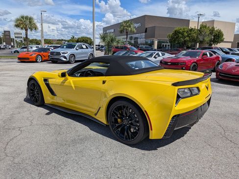 Used 2016 Chevrolet Corvette Z06 w/ 3LZ Preferred Equipment Group RWD image 6