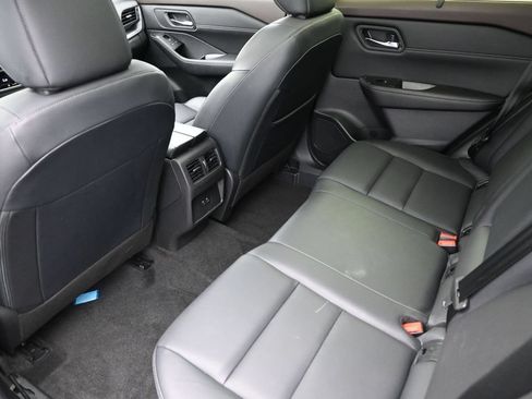 Used 2023 Nissan Rogue SV w/ SV Premium B Package AWD/4WD image 22