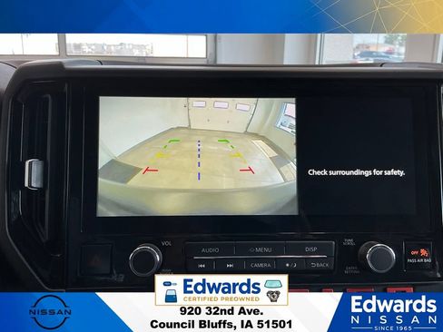 Used 2025 Nissan Frontier PRO-4X AWD/4WD image 26