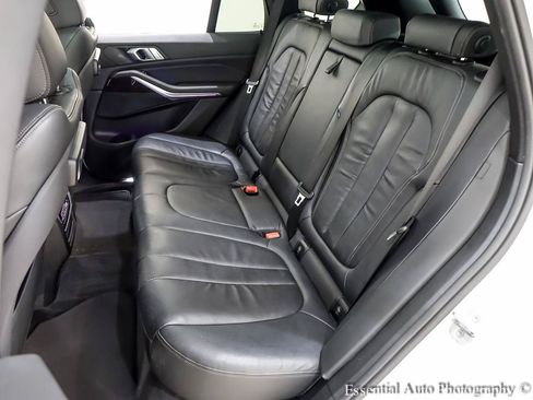 Used 2019 BMW X5 xDrive40i w/ M Sport Package AWD/4WD image 16