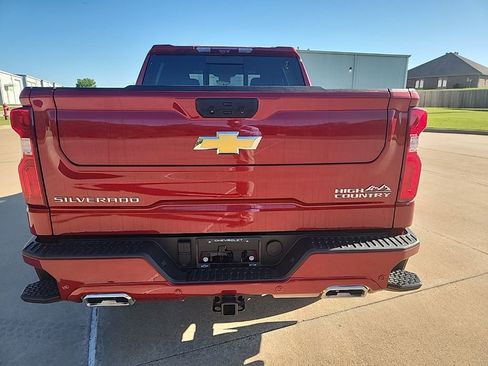 Used 2025 Chevrolet Silverado 1500 High Country w/ Technology Package RWD image 6