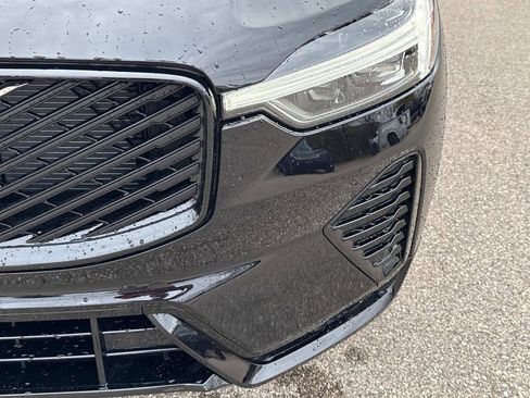 New 2026 Volvo XC60 B5 Plus w/ Climate Package image 9