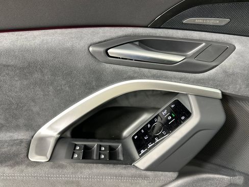 New 2025 Audi SQ5 Premium Plus image 10