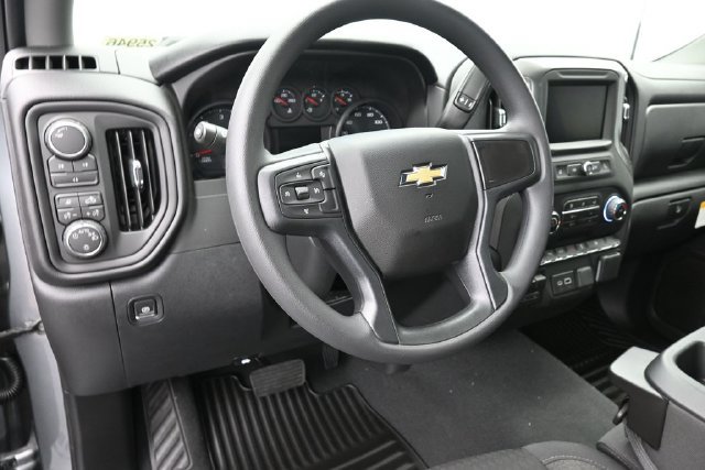 New 2026 Chevrolet Silverado 2500 Custom w/ Custom Value Package AWD/4WD image 19