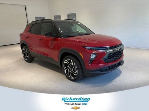 New 2026 Chevrolet TrailBlazer RS w/ Convenience Package AWD/4WD image 1
