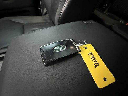 Used 2020 Land Rover Defender 110 First Edition image 41