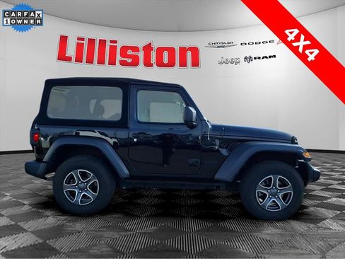 Used 2023 Jeep Wrangler Sport S image 9