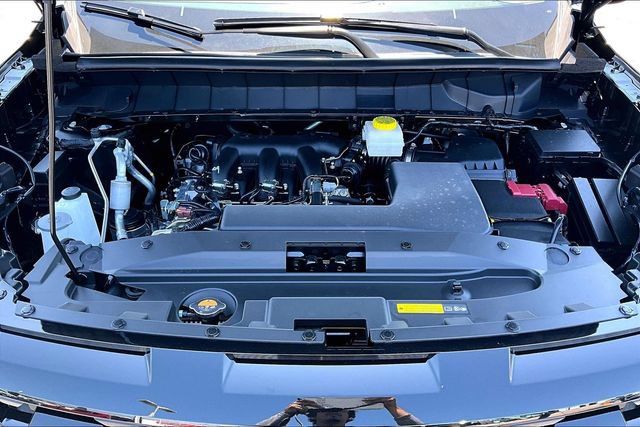 New 2026 Nissan Pathfinder SL w/ SL Premium Package (P04) FWD image 11