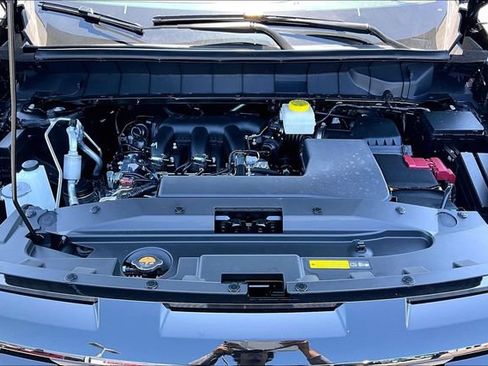 New 2026 Nissan Pathfinder SL FWD image 11