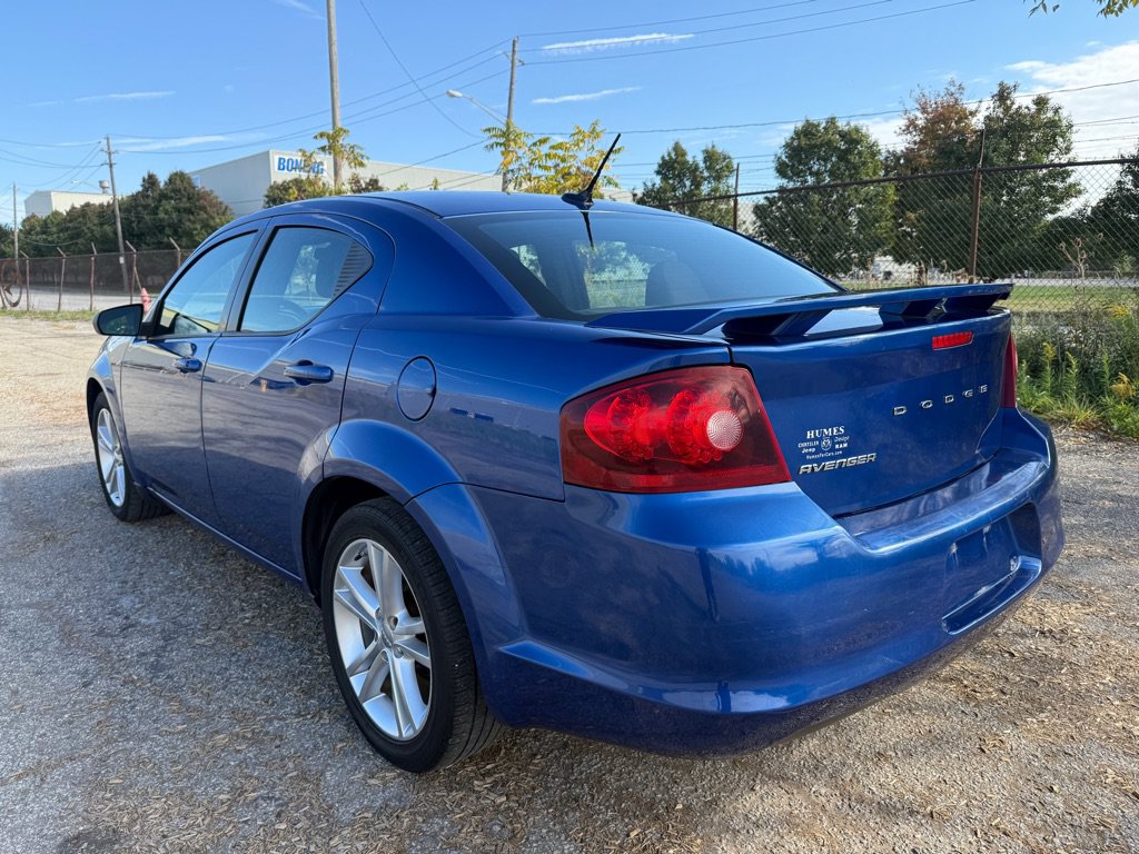 Used 2014 Dodge Avenger SE w/ Rallye Appearance Group FWD image 3