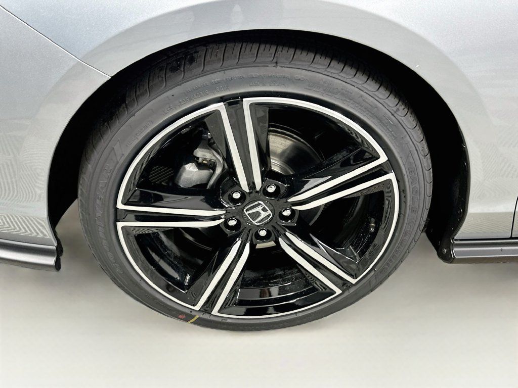 Used 2026 Honda Accord SE image 24