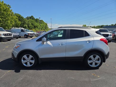 Used 2015 Buick Encore Convenience FWD image 2