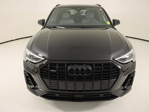 Certified 2025 Audi Q3 2.0T Premium w/ Convenience Package image 8